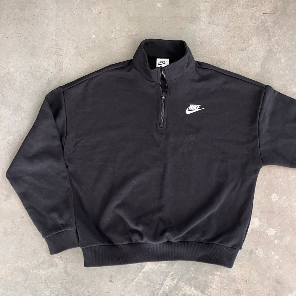Nike NWOT Girls Black Crop Quarter Zip Sweatshirt YXL
